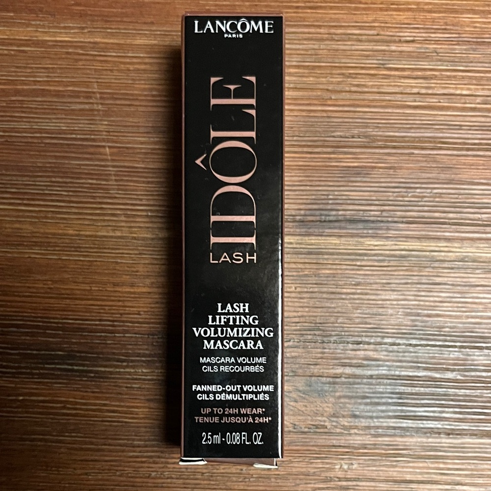 NWT: Lash Idôle Lash Lifting Volumizing Mascara - Black - 2.5 oz